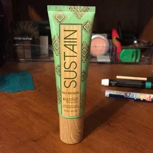 Face moisturizer and bronzer